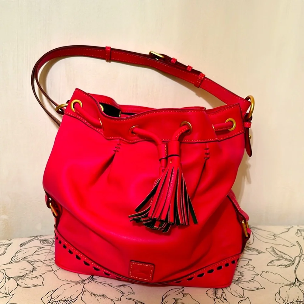 Handbag - Picture 2 of 8